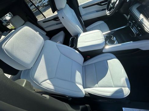 New 2026 Chevrolet Tahoe Premier AWD/4WD image 24