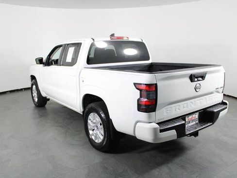 Certified 2023 Nissan Frontier SV w/ Tow Package AWD/4WD image 16