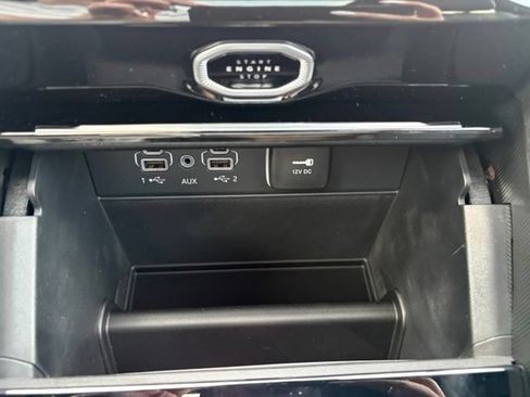 New 2026 Jeep Grand Cherokee Limited w/ Limited Altitude Package AWD/4WD image 32