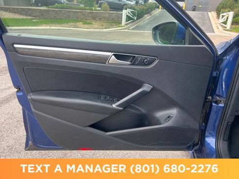 Used 2016 Volkswagen Passat 1.8T SE FWD image 12