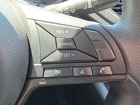Certified 2025 Nissan Altima 2.5 S FWD image 15