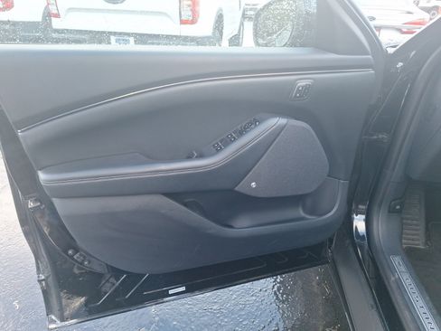 Certified 2023 Ford Mustang Mach-E Premium image 8