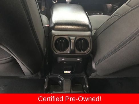 Certified 2020 Jeep Gladiator Overland image 24