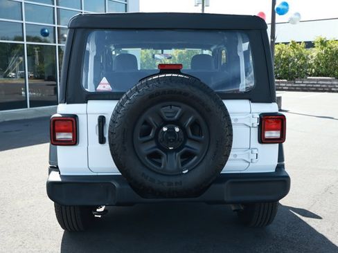 Certified 2025 Jeep Wrangler Sport AWD/4WD image 7