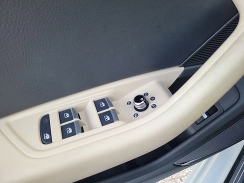 Used 2017 Audi A4 2.0T Prestige image 18