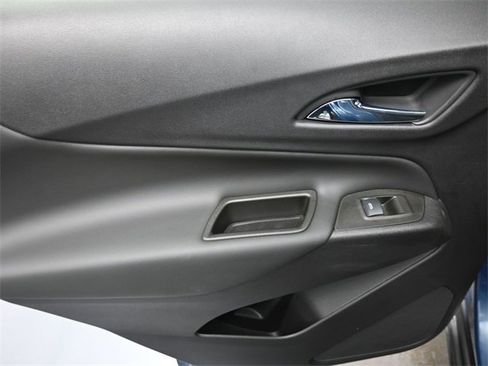 Used 2024 Chevrolet Equinox LT image 19