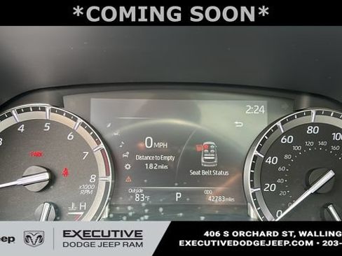 Used 2022 Toyota Highlander XLE AWD/4WD image 15
