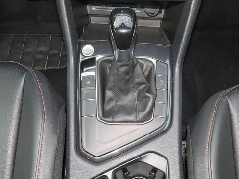 Used 2024 Volkswagen Tiguan Wolfsburg Edition FWD image 21