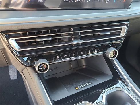 New 2026 Chevrolet Traverse LT image 34