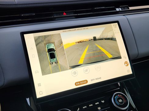 Certified 2023 Land Rover Range Rover Sport SE Dynamic image 19