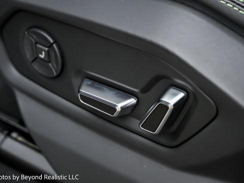 Used 2024 Lamborghini Urus S image 32