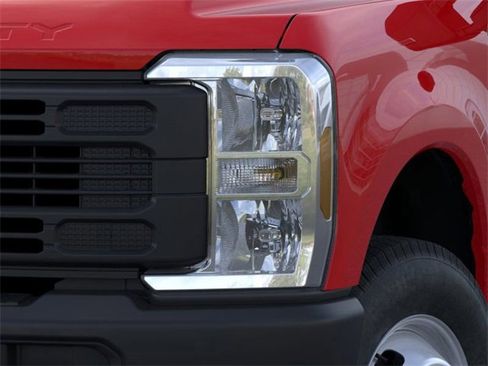 New 2026 Ford F350 XL image 18