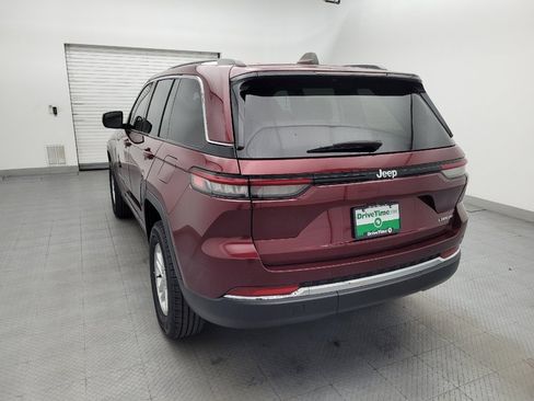 Used 2023 Jeep Grand Cherokee Laredo RWD image 6