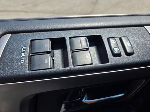 Used 2021 Toyota 4Runner Limited AWD/4WD image 41