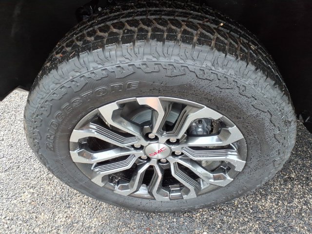 New 2026 GMC Canyon Denali AWD/4WD image 13