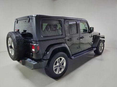 Used 2021 Jeep Wrangler Unlimited Sahara w/ Cold Weather Group image 21