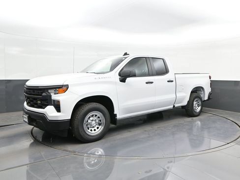 Used 2025 Chevrolet Silverado 1500 W/T w/ WT Value Package RWD image 1