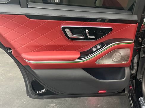 Used 2023 Mercedes-Benz S 580 4MATIC Sedan image 35