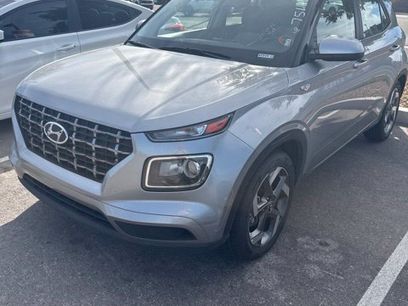 Used 2025 Hyundai Venue SEL