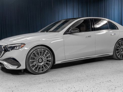 Used 2025 Mercedes-Benz E 450 4MATIC Sedan image 1