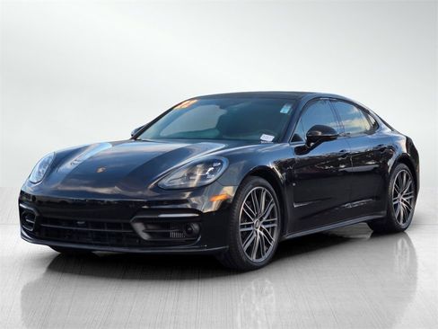Used 2022 Porsche Panamera 4 w/ Premium Package image 8