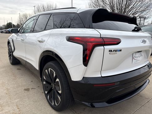 Used 2024 Chevrolet Blazer EV RS image 5