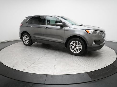 Used 2024 Ford Edge SEL AWD/4WD image 35