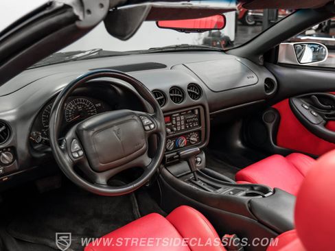 Used 1995 Pontiac Firebird Trans Am image 4