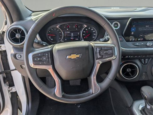 Used 2022 Chevrolet Blazer LT image 20