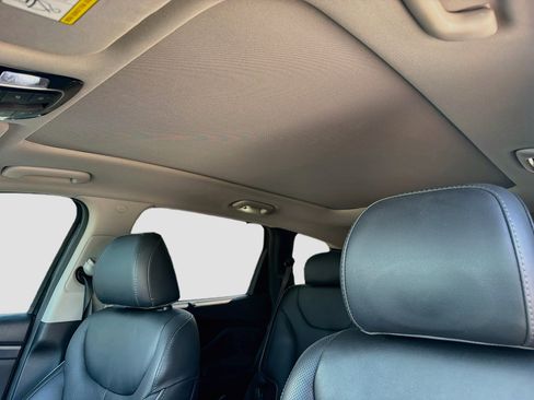 Used 2022 Hyundai Santa Fe SEL w/ Convenience + Premium Package FWD image 27