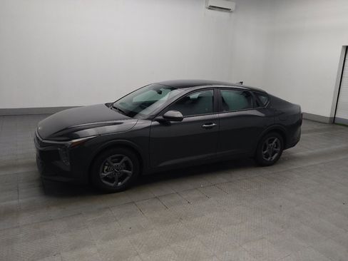 Used 2025 Kia K4 FWD image 2