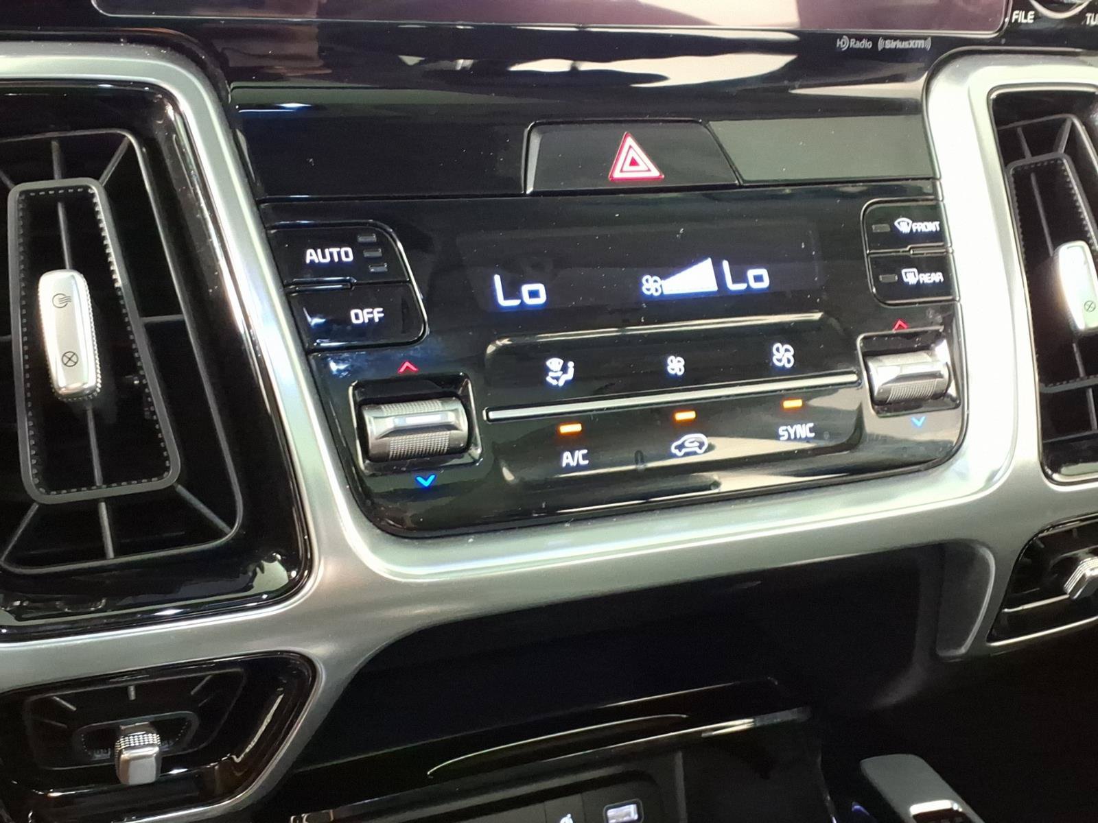 Used 2023 Kia Sorento SX FWD image 24