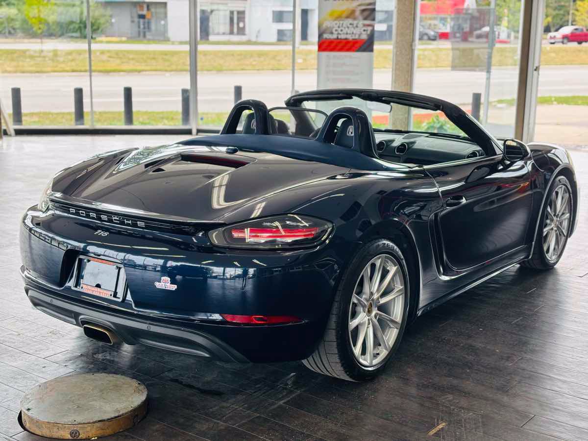 Used 2019 Porsche 718 Boxster RWD image 7