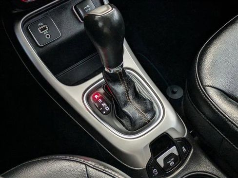 Used 2017 Jeep Compass Latitude w/ Popular Equipment Group image 12