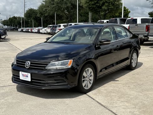 Used 2015 Volkswagen Jetta SE FWD image 9