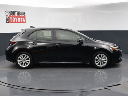 Used 2024 Toyota Corolla SE w/ SE Package image 5