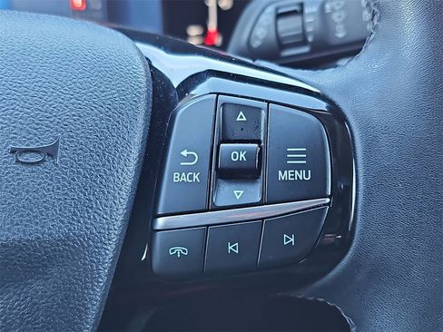 Used 2023 Ford Escape SE image 18