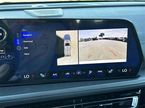 New 2026 Chevrolet Traverse LT w/ Enhanced Driving Package image 16