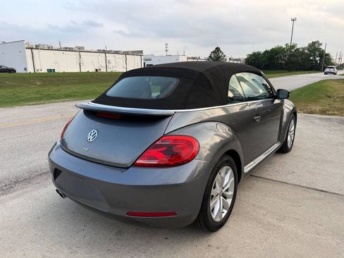 Used 2013 Volkswagen Beetle TDI FWD image 6