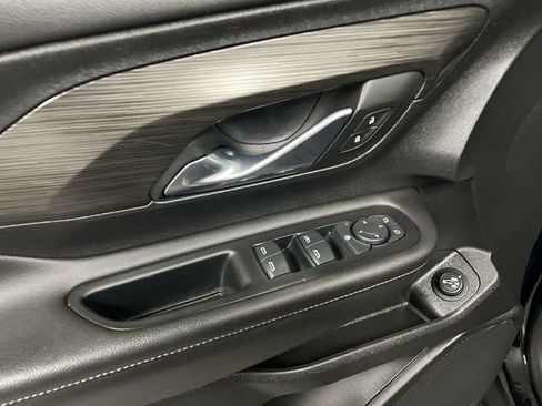 Certified 2023 GMC Terrain SLE w/ Driver Convenience Package AWD/4WD image 22