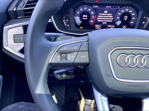 Used 2025 Audi Q3 2.0T Premium w/ Convenience Package image 21