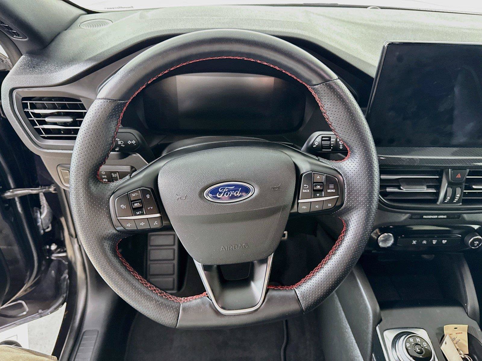 Used 2024 Ford Escape ST-Line Select w/ Tech Pack #1 AWD/4WD image 18