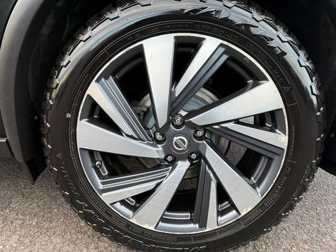 Used 2018 Nissan Murano Platinum image 10