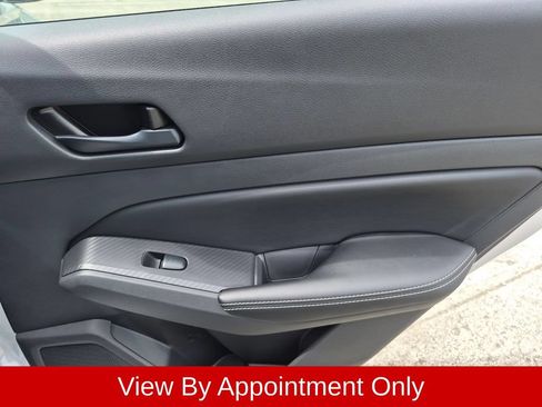 Used 2025 Nissan Altima 2.5 SV FWD image 28