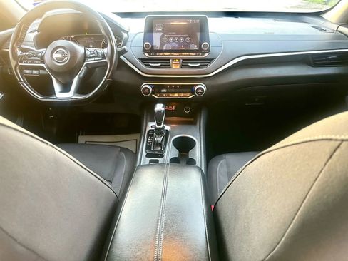 Used 2019 Nissan Altima 2.5 SV image 13