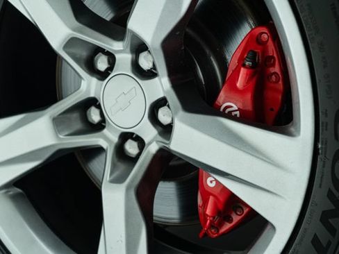 Used 2017 Chevrolet SS RWD image 21