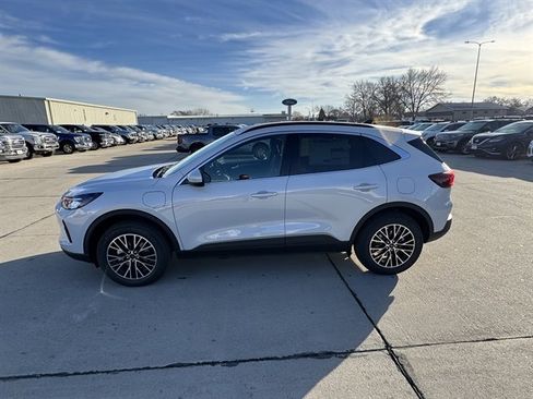 New 2026 Ford Escape SE FWD image 7