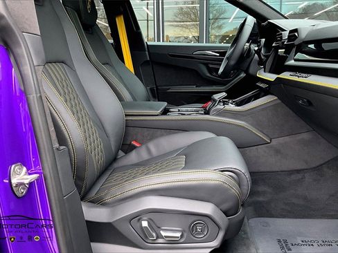 Used 2025 Lamborghini Urus SE image 9