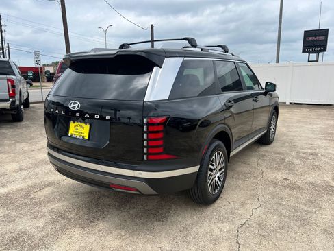 New 2026 Hyundai Palisade SEL FWD image 3