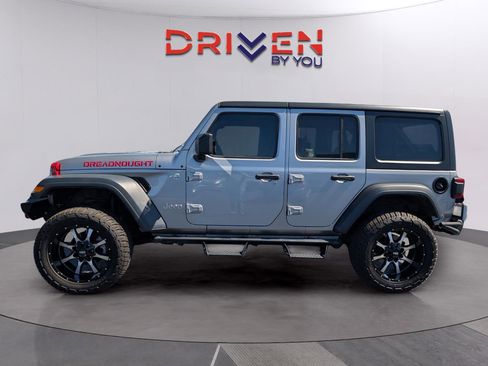 Used 2020 Jeep Wrangler Unlimited Sport S image 2